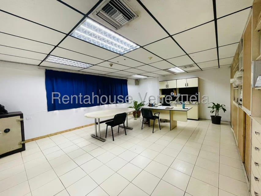 Comercial (Galpon - Deposito) en Venta en Carretera Nacional, Aragua - 48