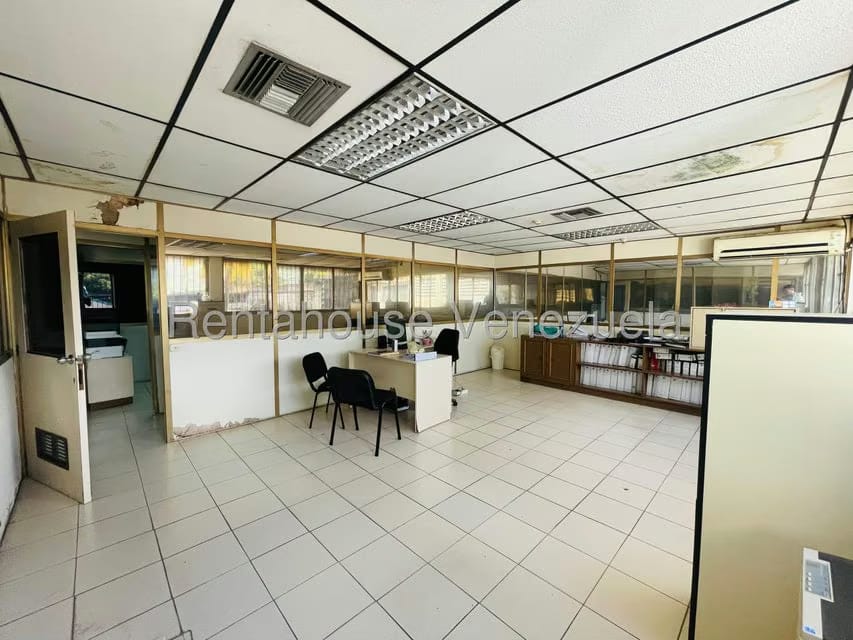 Comercial (Galpon - Deposito) en Venta en Carretera Nacional, Aragua - 51