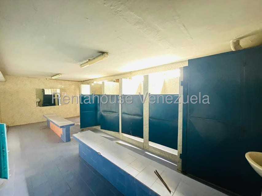 Comercial (Galpon - Deposito) en Venta en Carretera Nacional, Aragua - 59