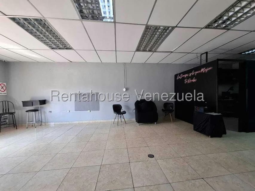 Comercial (Local Comercial) en Alquiler en La Mata, Lara - 11