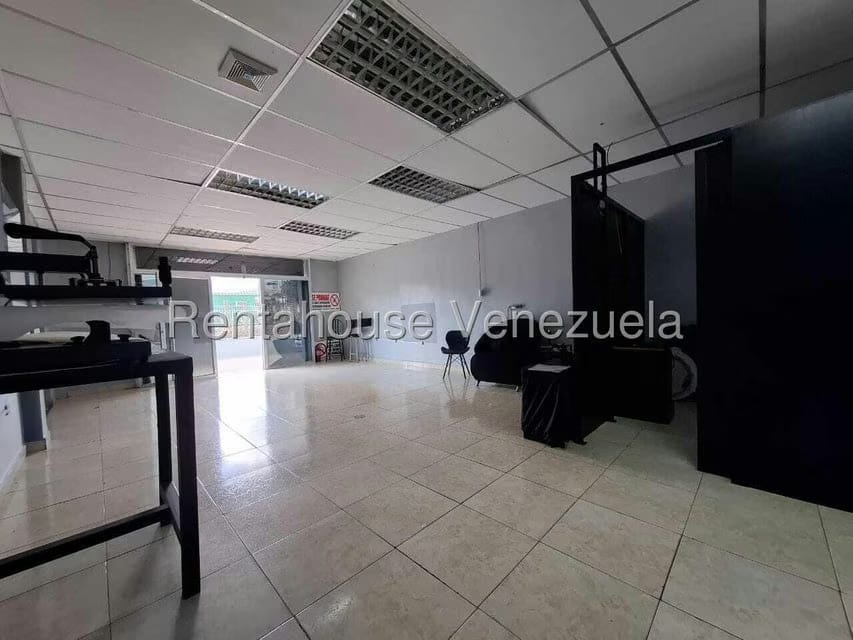 Comercial (Local Comercial) en Alquiler en La Mata, Lara - 9