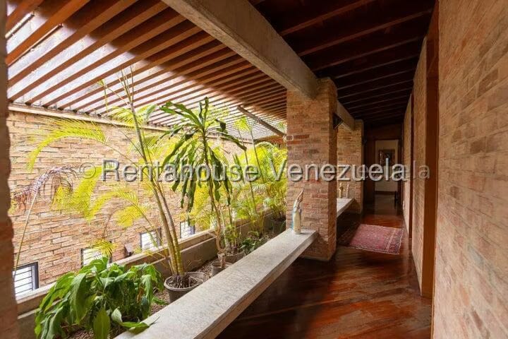Casa (Duplex) en Venta en Cerro Verde, Distrito Metropolitano - 25