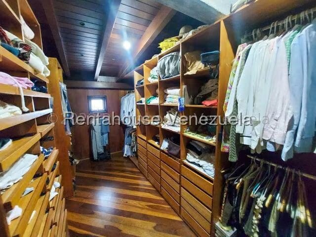 Casa (Duplex) en Venta en Cerro Verde, Distrito Metropolitano - 35