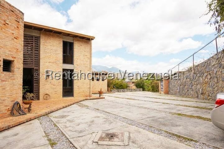 Casa (Duplex) en Venta en Cerro Verde, Distrito Metropolitano - 39
