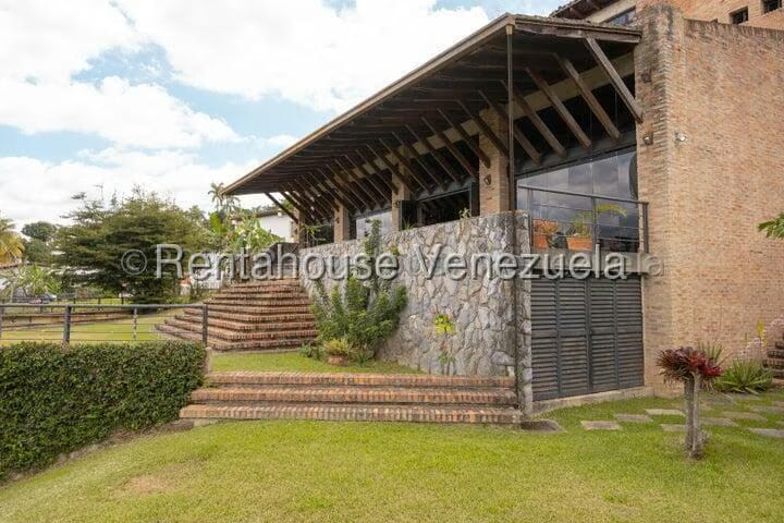 Casa (Duplex) en Venta en Cerro Verde, Distrito Metropolitano - 50