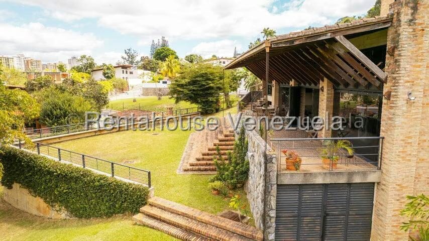 Casa (Duplex) en Venta en Cerro Verde, Distrito Metropolitano - 54