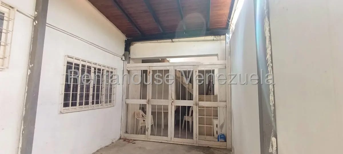 Casa (Duplex) en Venta en Paso Real, Miranda - 16