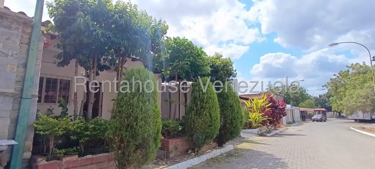Casa (Duplex) en Venta en Paso Real, Miranda - 24