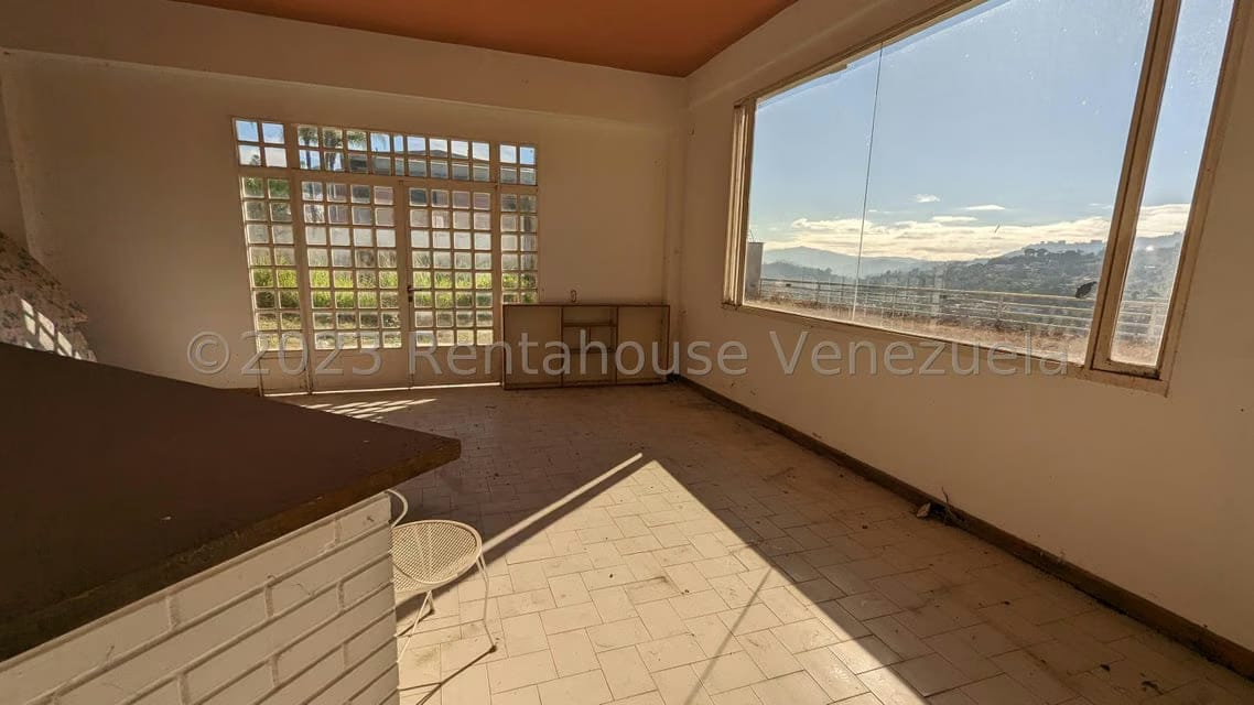 Casa (Duplex) en Venta en Colinas del Tamanaco, Distrito Metropolitano - 12