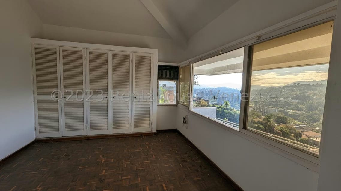 Casa (Duplex) en Venta en Colinas del Tamanaco, Distrito Metropolitano - 18