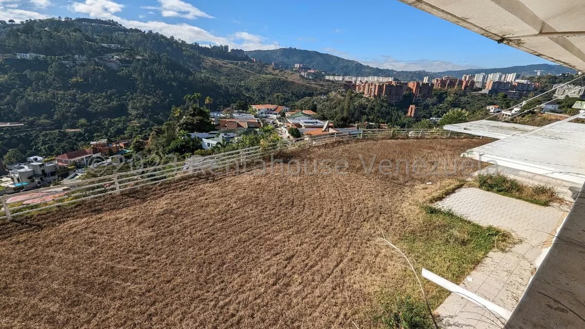 Casa (Duplex) en Venta en Colinas del Tamanaco, Distrito Metropolitano - 24