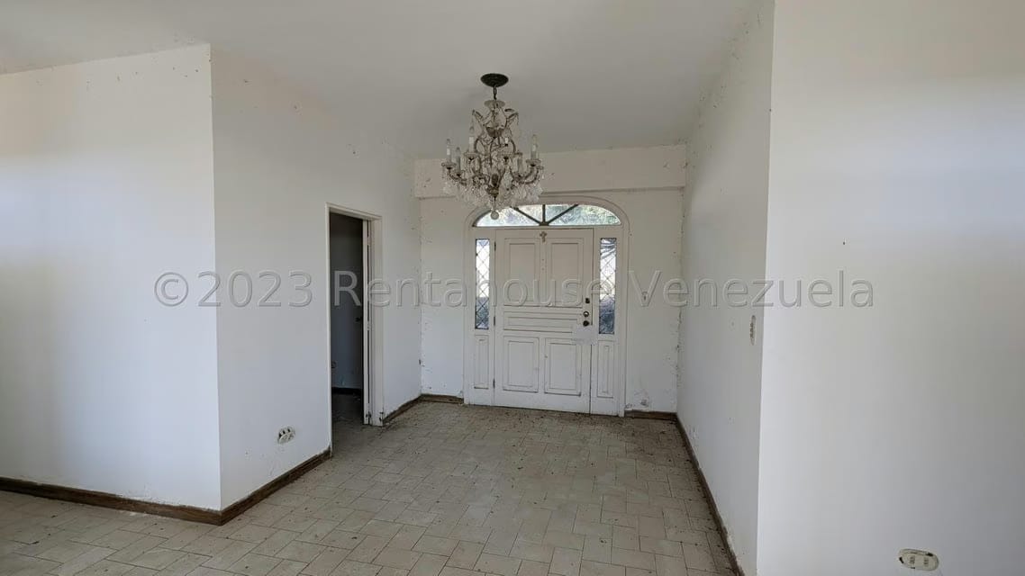 Casa (Duplex) en Venta en Colinas del Tamanaco, Distrito Metropolitano - 6