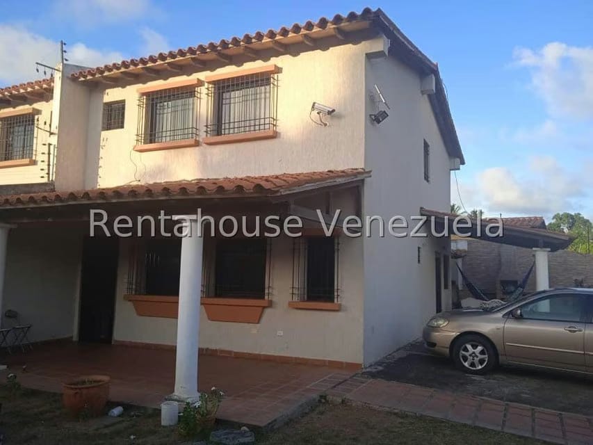Townhouse (Duplex) en Venta en Jorge Coll, Nueva Esparta - 2