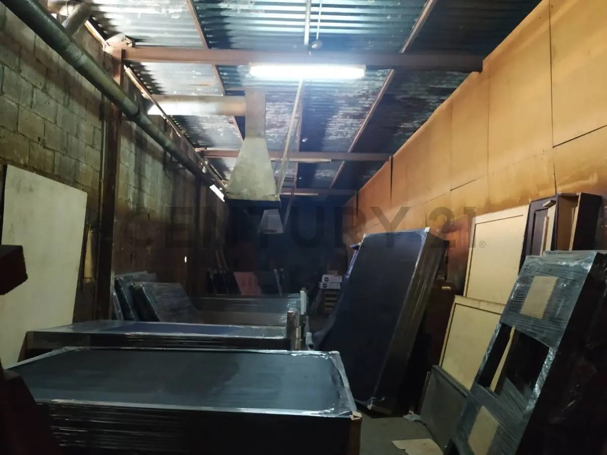 Catia vendo Edificio Comercial Galpon, Principal Locales Comerciales - 12