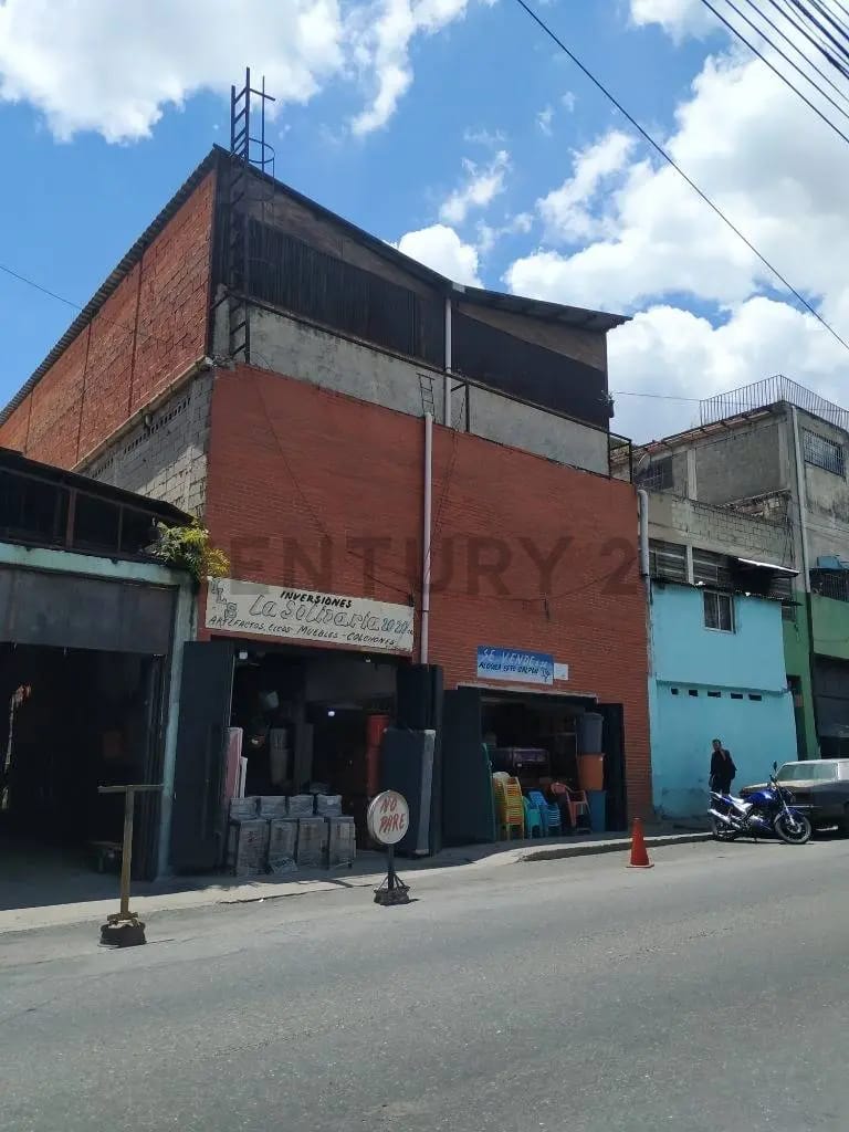 Catia vendo Edificio Comercial Galpon, Principal Locales Comerciales - 3