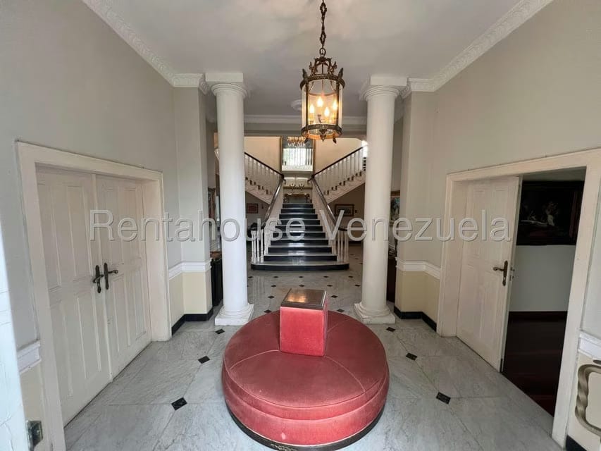 Casa (Contemporaneo) en Venta en La Lagunita Country Club, Distrito Metropolitano - 2