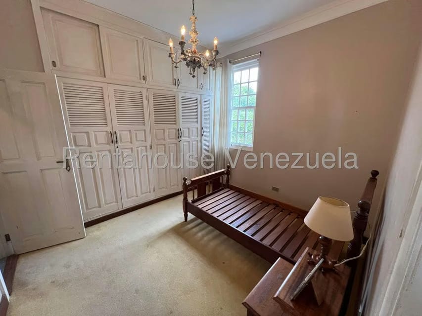 Casa (Contemporaneo) en Venta en La Lagunita Country Club, Distrito Metropolitano - 19