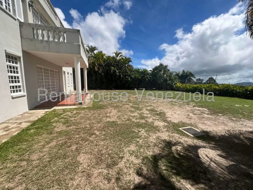 Casa (Contemporaneo) en Venta en La Lagunita Country Club, Distrito Metropolitano - 29