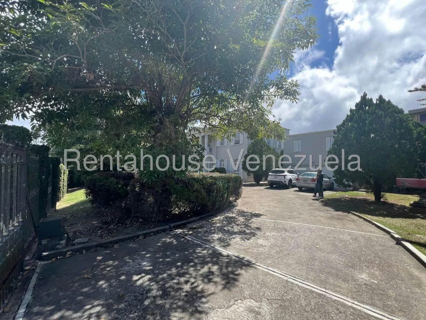 Casa (Contemporaneo) en Venta en La Lagunita Country Club, Distrito Metropolitano - 31