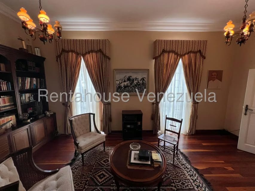 Casa (Contemporaneo) en Venta en La Lagunita Country Club, Distrito Metropolitano - 5