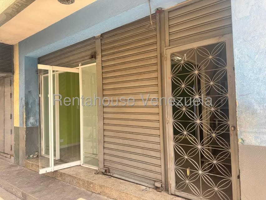 Comercial (Local Comercial) en Alquiler en Parroquia La Candelaria, Distrito Metropolitano - 2