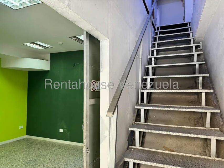 Comercial (Local Comercial) en Alquiler en Parroquia La Candelaria, Distrito Metropolitano - 10