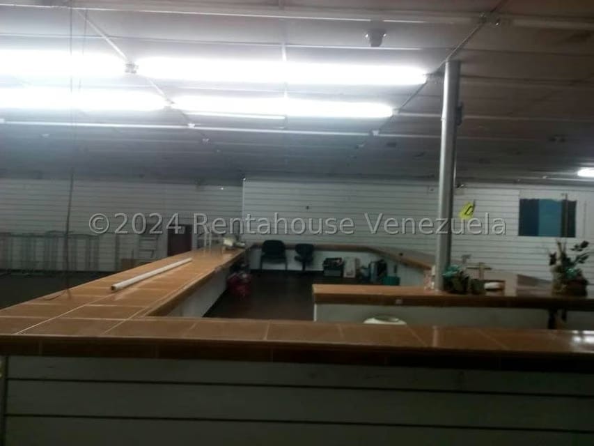 Comercial (Local Comercial) en Alquiler en Guarenas, Miranda - 28