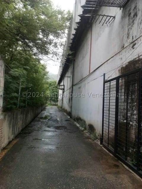 Comercial (Local Comercial) en Alquiler en Guarenas, Miranda - 29