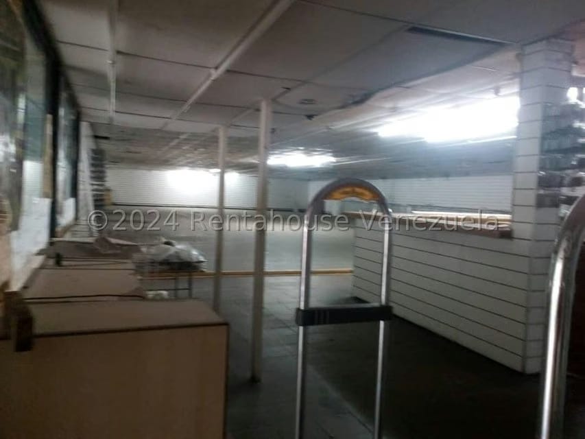 Comercial (Local Comercial) en Alquiler en Guarenas, Miranda - 34