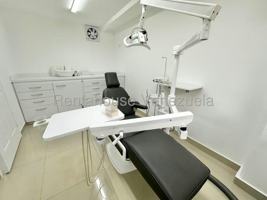 Comercial (Consultorio Medico) en Alquiler en Lomas del Sol, Distrito Metropolitano - 6