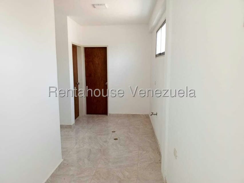 Comercial (Local Comercial) en Alquiler en Centro, Lara - 11