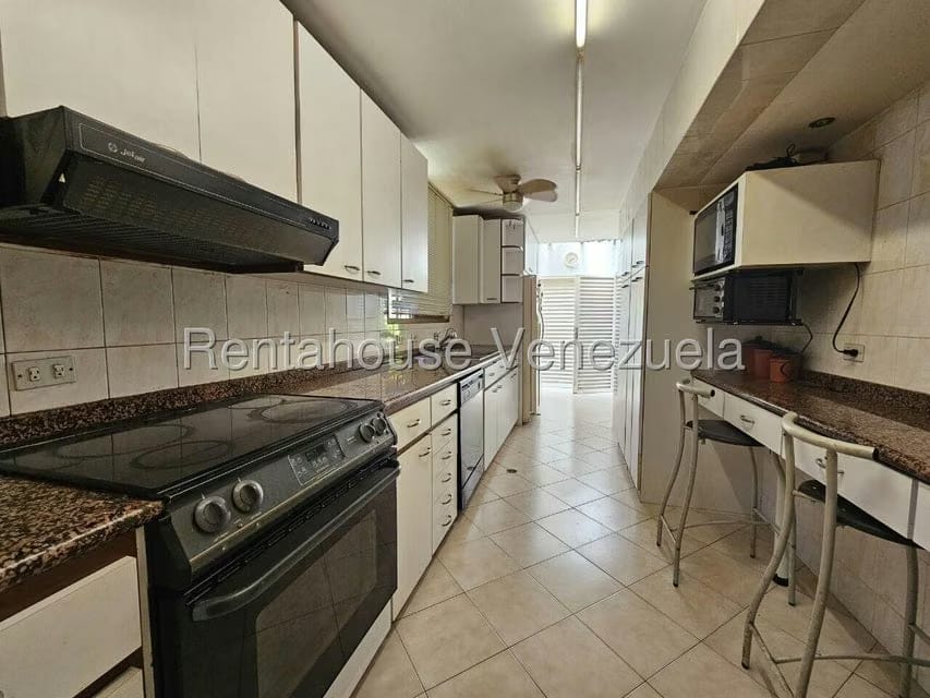 Townhouse (1 Nivel) en Venta en El Hatillo, Distrito Metropolitano - 28