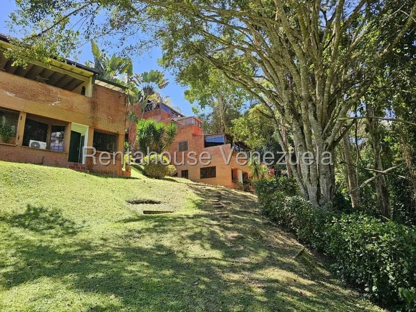 Townhouse (1 Nivel) en Venta en El Hatillo, Distrito Metropolitano - 4
