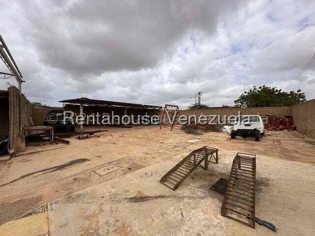 Comercial (Galpon - Deposito) en Venta en Santa Elena, Falcon - 12