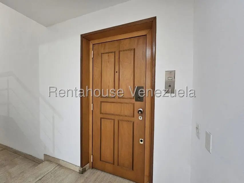 Apartamento (Penthouse) en Venta en Campo Alegre, Distrito Metropolitano - 2