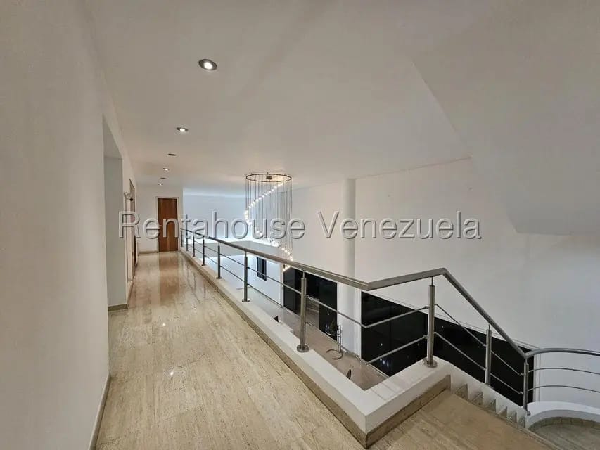 Apartamento (Penthouse) en Venta en Campo Alegre, Distrito Metropolitano - 55