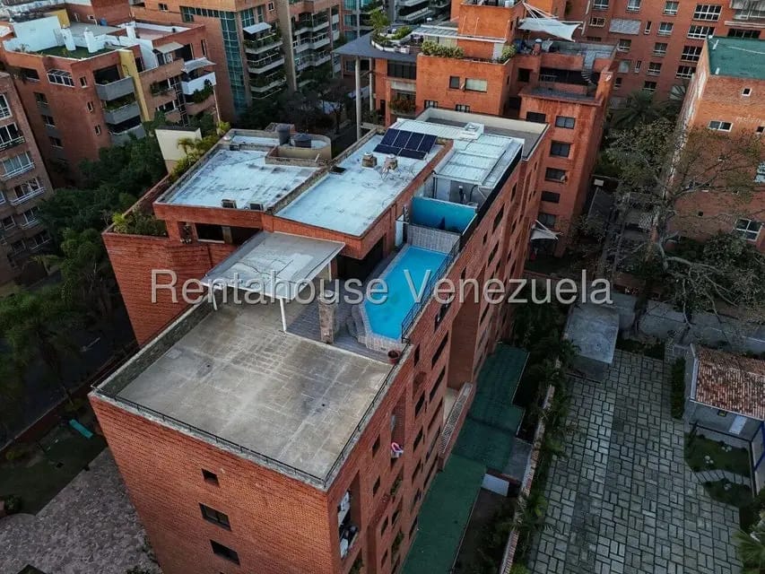 Apartamento (Penthouse) en Venta en Campo Alegre, Distrito Metropolitano - 70