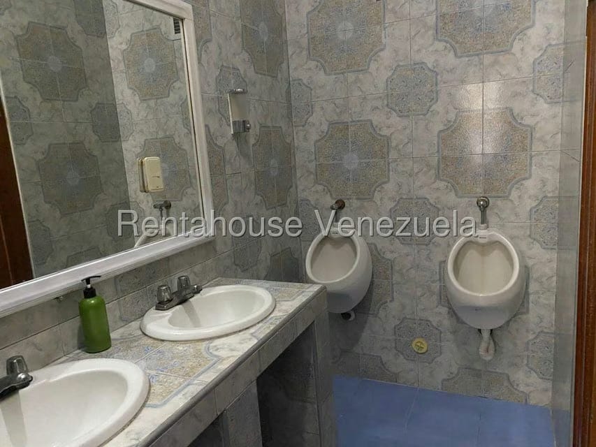 Negocios y Empresas (Hotel) en Venta en Parroquia Concepcion, Lara - 27