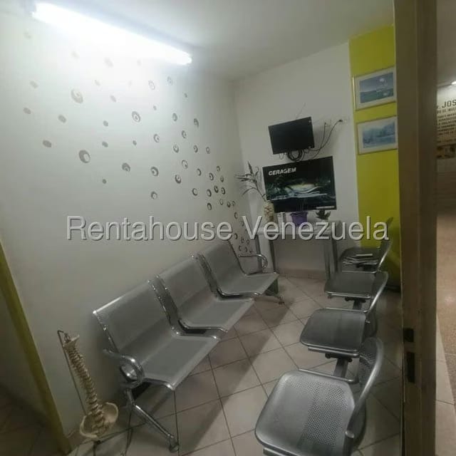 Comercial (Local Comercial) en Venta en Petare, Distrito Metropolitano - 3
