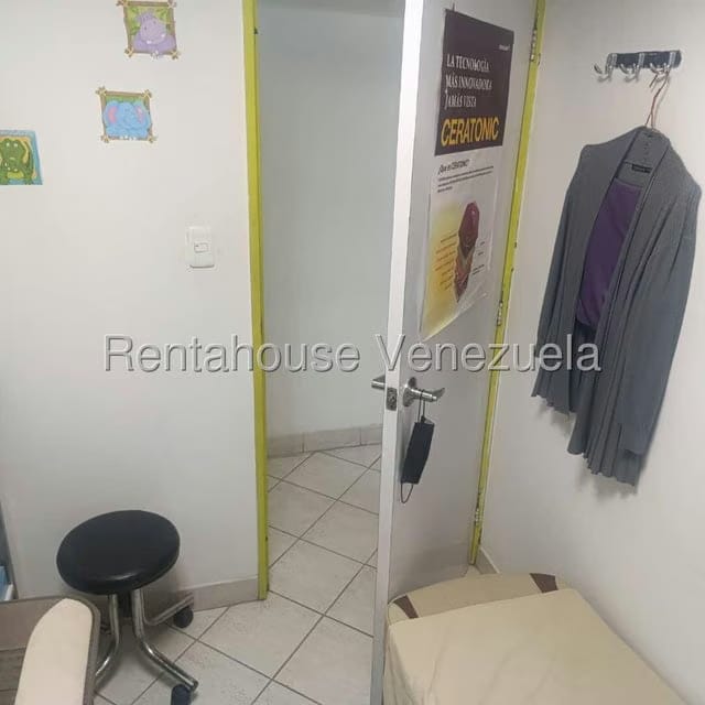 Comercial (Local Comercial) en Venta en Petare, Distrito Metropolitano - 8