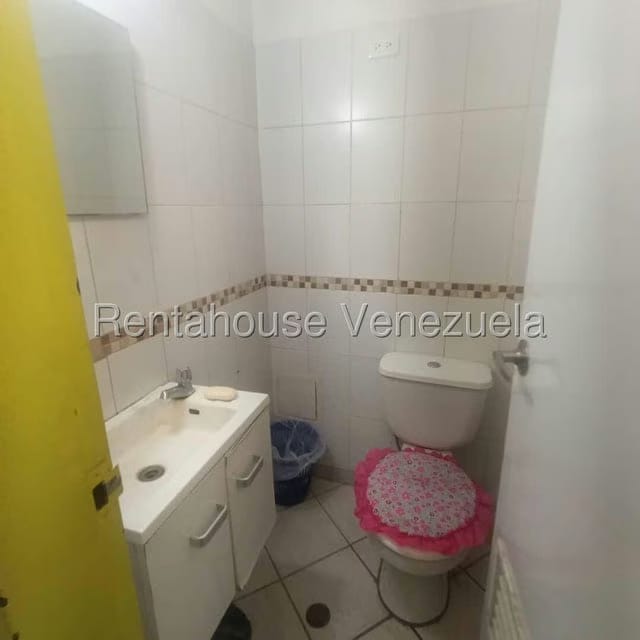 Comercial (Local Comercial) en Venta en Petare, Distrito Metropolitano - 9