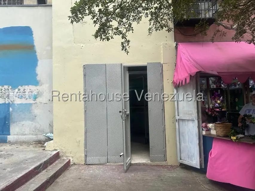 Comercial (Local Comercial) en Alquiler en Centro, Distrito Metropolitano