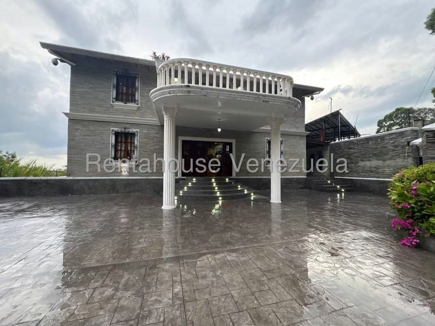 Casa (Multipes Niveles) en Venta en Mirador Panamericano, Miranda - 3