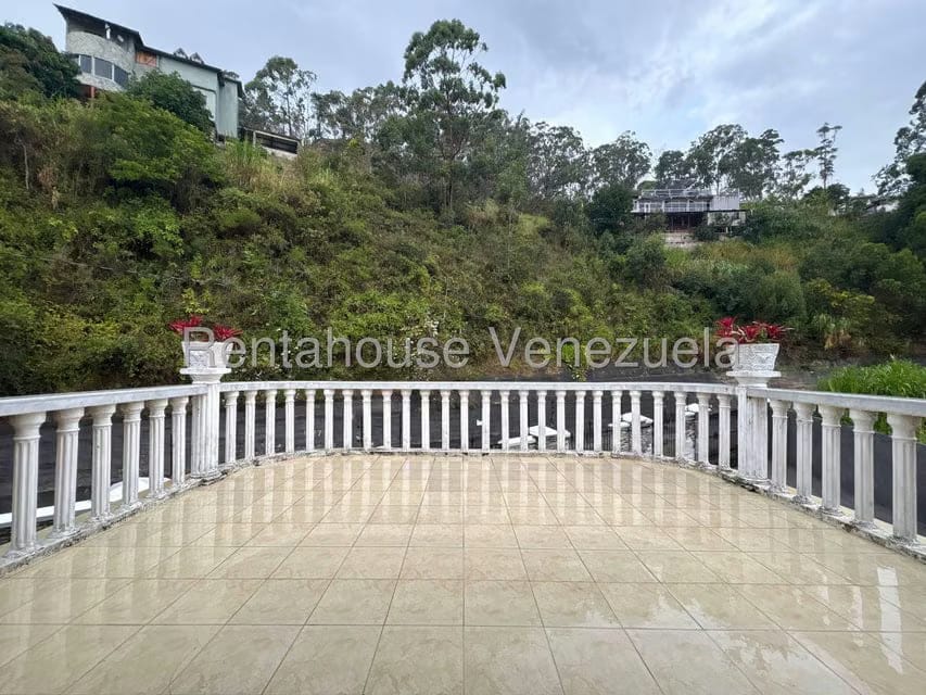 Casa (Multipes Niveles) en Venta en Mirador Panamericano, Miranda - 25