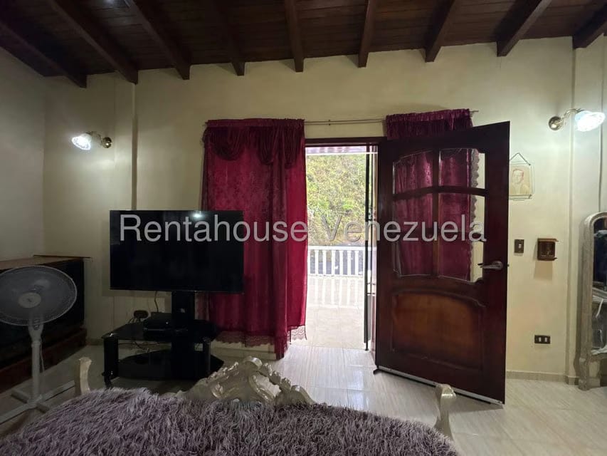 Casa (Multipes Niveles) en Venta en Mirador Panamericano, Miranda - 26
