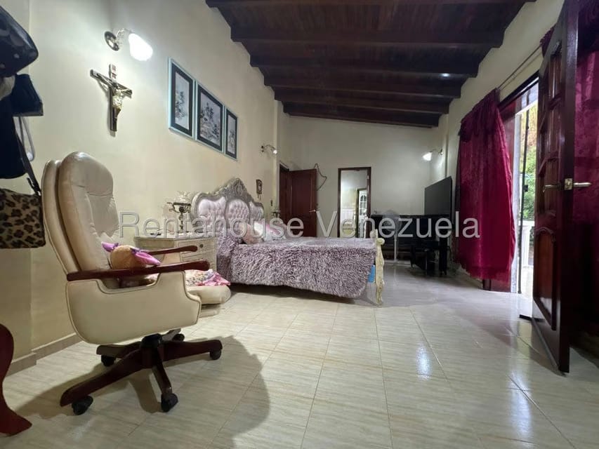 Casa (Multipes Niveles) en Venta en Mirador Panamericano, Miranda - 28