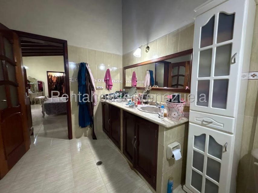 Casa (Multipes Niveles) en Venta en Mirador Panamericano, Miranda - 30