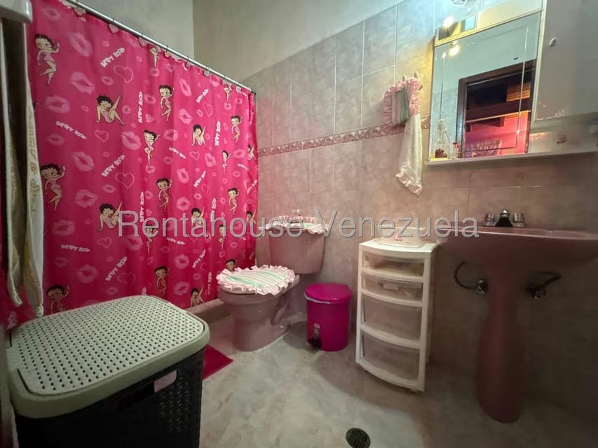 Casa (Multipes Niveles) en Venta en Mirador Panamericano, Miranda - 32