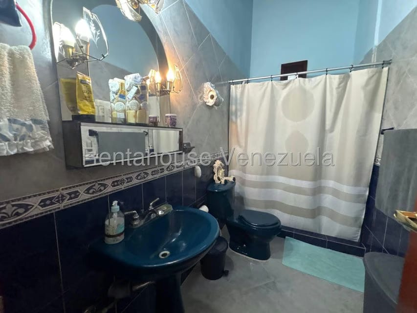 Casa (Multipes Niveles) en Venta en Mirador Panamericano, Miranda - 35