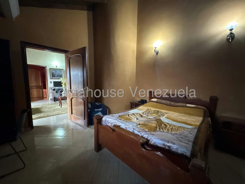 Casa (Multipes Niveles) en Venta en Mirador Panamericano, Miranda - 36